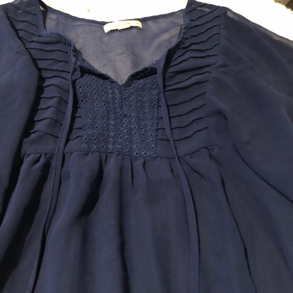 Forever 21 Flowy Blue Top - Picture 5 of 5